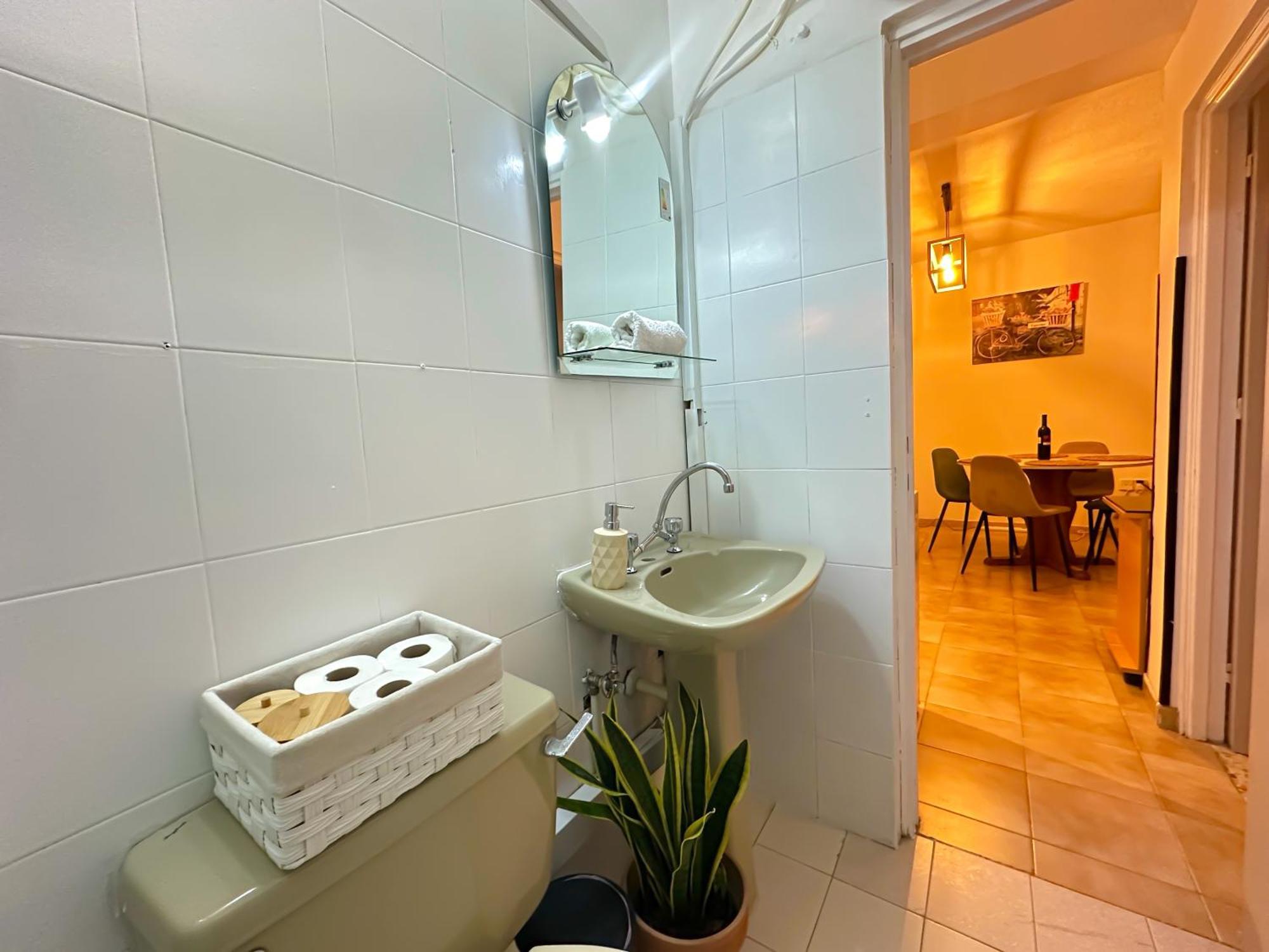 Апартаменты Sea And Breeze 1br